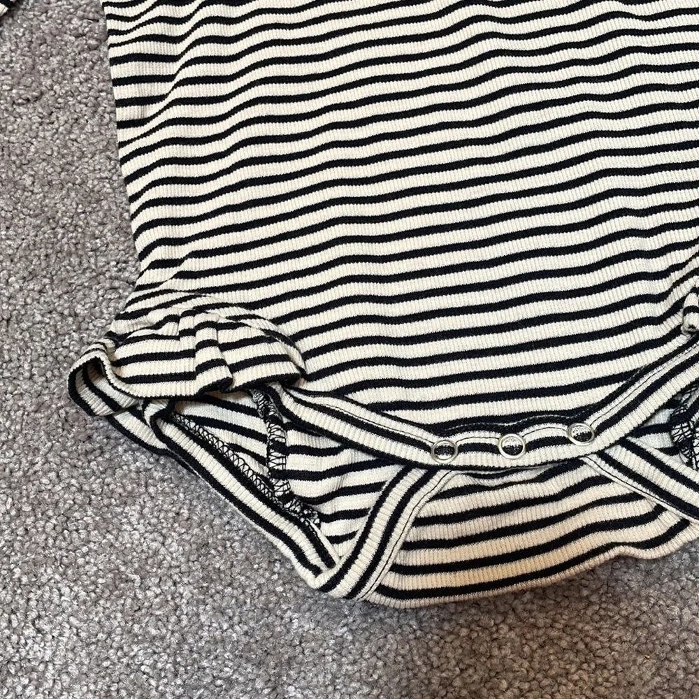 Kate Quinn Stripe Ruffle Leg